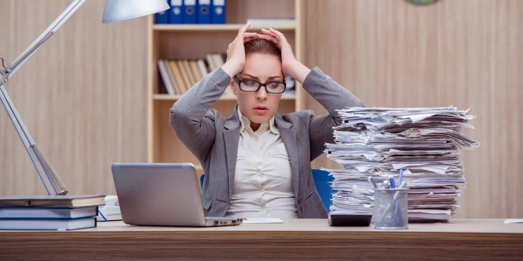 Khối lượng công việc cuối năm tăng cao